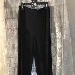 *236 Chicos Travelers  Black Women's Pants wide legs! Like new